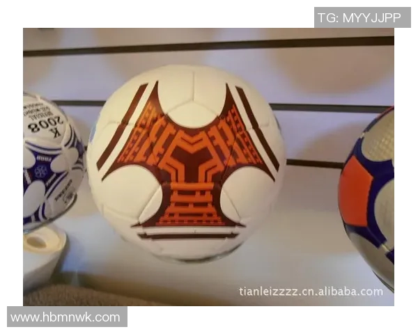 足球明星挂件设计独特可转动让你随时感受足球魅力与激情